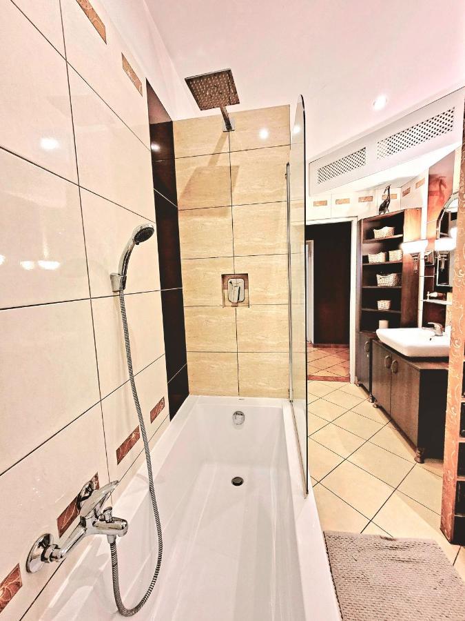 Apartament Pablo 75M2 W Centrum Tarnowskich Gor Tarnowskie Gory Exterior photo